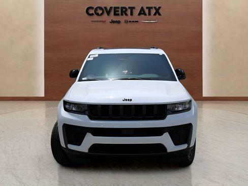 New 2026 Jeep Grand Cherokee Altitude RWD image 8