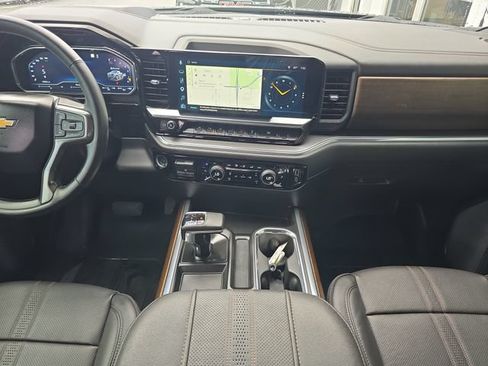 Certified 2023 Chevrolet Silverado 1500 High Country w/ High Country Premium Package AWD/4WD image 13