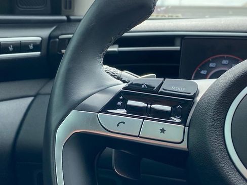 Used 2022 Hyundai Tucson Limited image 19