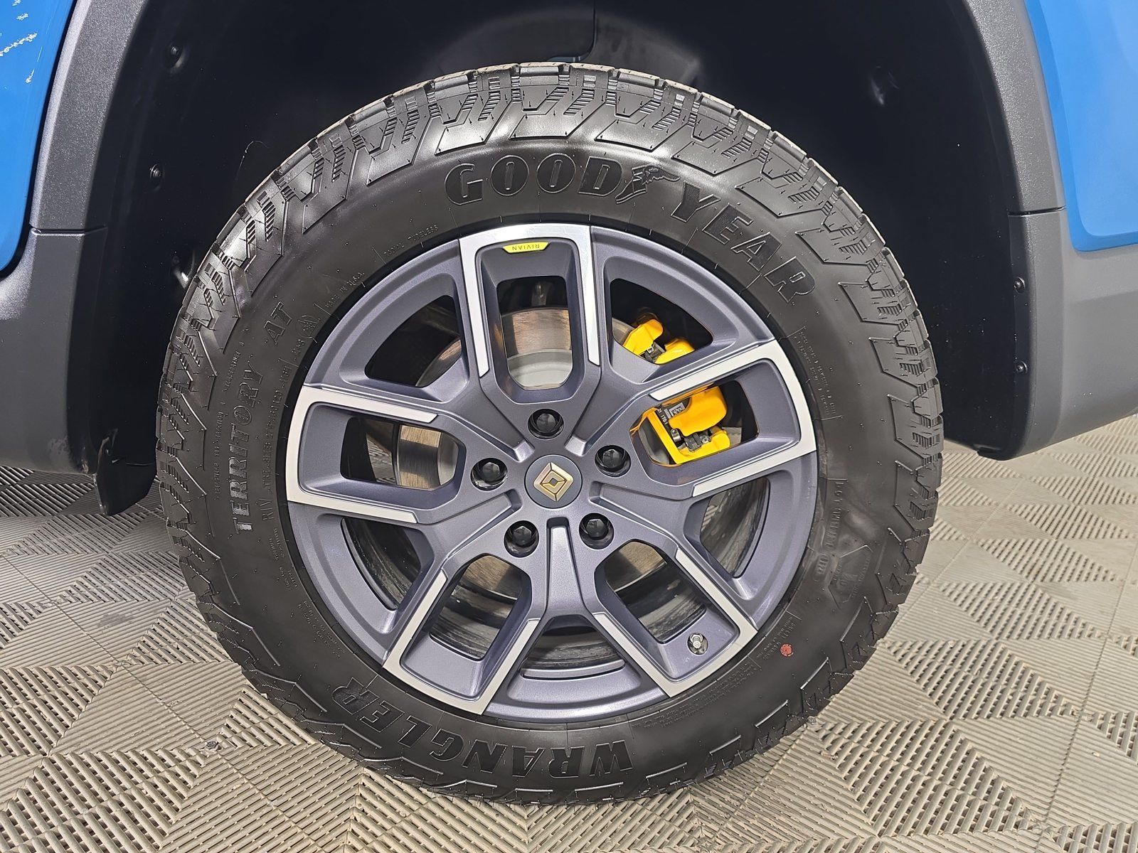 Used 2022 Rivian R1T Launch Edition AWD/4WD image 10