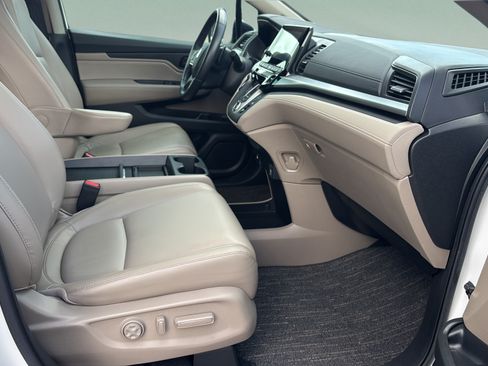 Used 2021 Honda Odyssey EX-L image 18