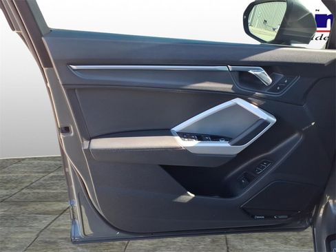 Used 2022 Audi Q3 2.0T Premium Plus image 10