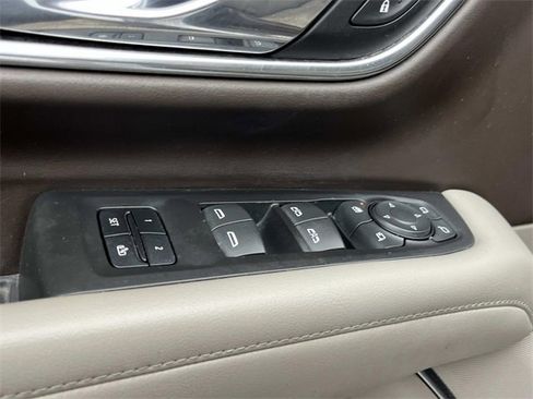 Used 2021 Chevrolet Tahoe Z71 w/ Z71 Off-Road Package image 29