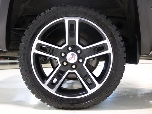 Used 2015 GMC Sierra 1500 SLE w/ Carbon-22 Edition image 81