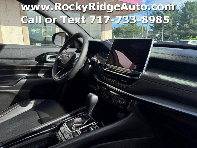 Used 2025 Jeep Compass Trailhawk AWD/4WD image 18