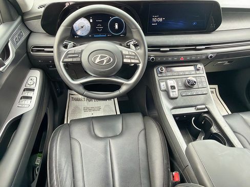 Used 2024 Hyundai Palisade Limited AWD/4WD image 17