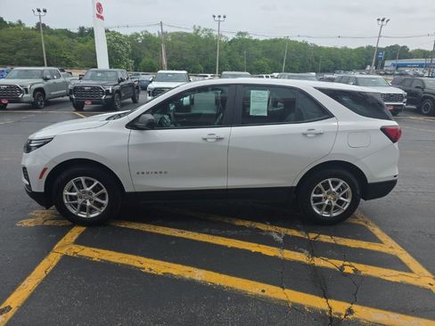 Used 2024 Chevrolet Equinox LS FWD image 7