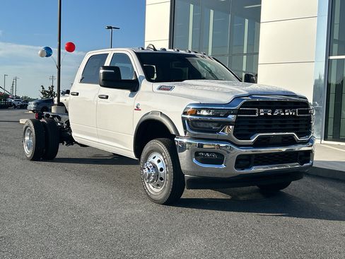 New 2025 RAM 3500 Tradesman image 7