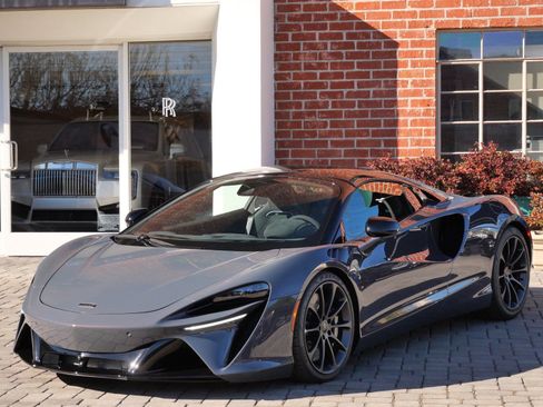 New 2026 McLaren Artura Spider image 19