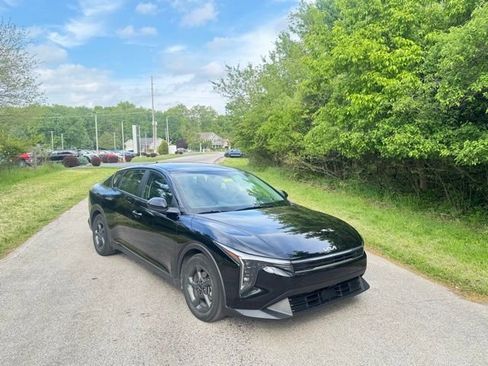 Certified 2025 Kia K4 FWD image 4