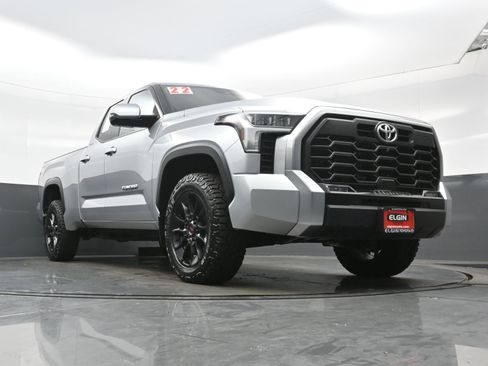 Used 2022 Toyota Tundra Limited w/ TRD Off-Road Package AWD/4WD image 27