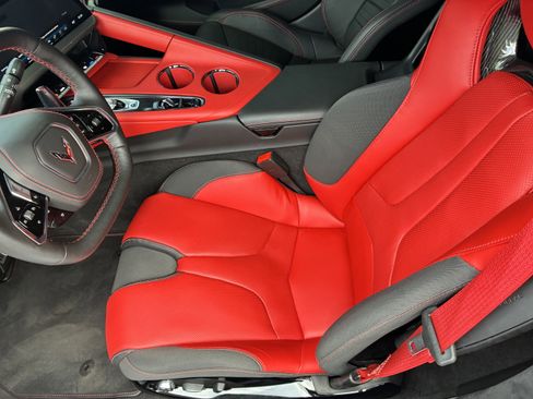 Used 2026 Chevrolet Corvette Stingray Premium Conv w/ Z51 Performance Package RWD image 15