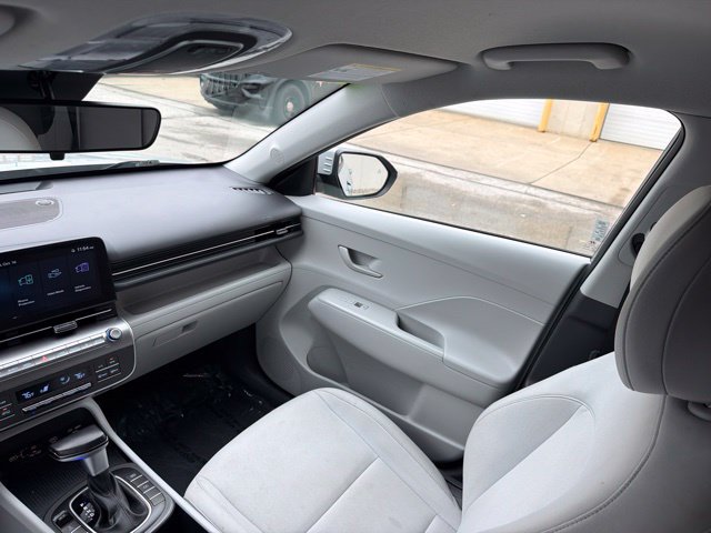 Used 2025 Hyundai Kona SEL AWD/4WD image 20