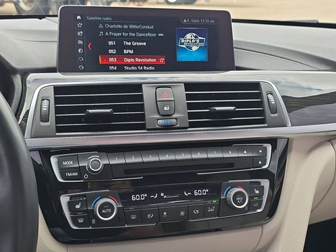 Used 2019 BMW 430i Coupe w/ M Sport Package image 16