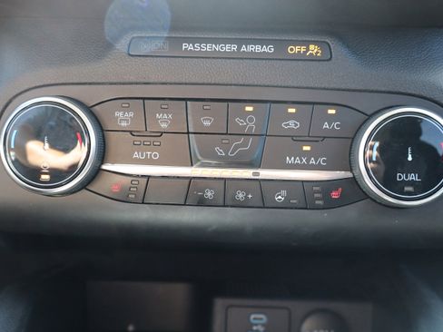 Used 2023 Ford Escape Active image 21