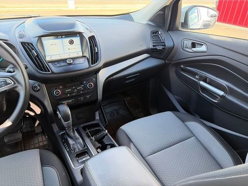 Used 2019 Ford Escape SE image 30