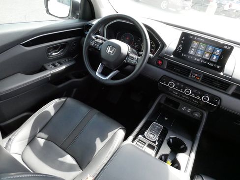 Used 2023 Honda Pilot EX-L image 9