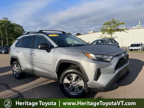 Used 2024 Toyota RAV4 LE AWD/4WD image 1