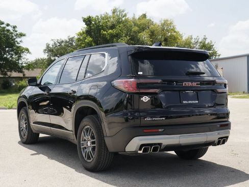 Used 2025 GMC Acadia Elevation FWD image 32