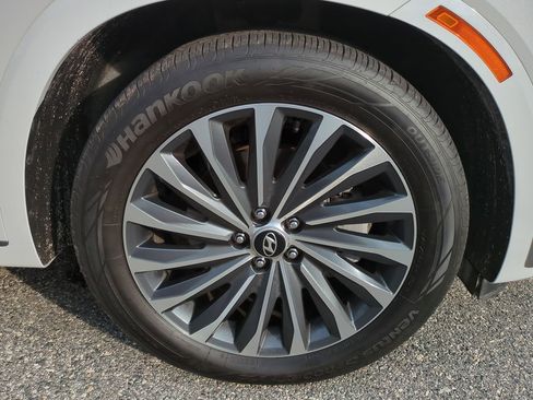 Used 2025 Hyundai Palisade Calligraphy image 11