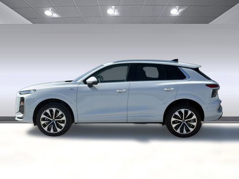 New 2026 Audi Q3 quattro 2.0T image 2