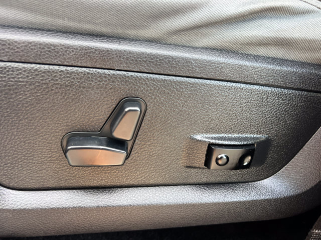 Used 2014 RAM 1500 Outdoorsman AWD/4WD image 14