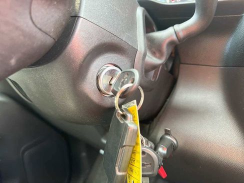 Used 2021 Chevrolet Silverado 1500 Custom w/ Safety Confidence Package image 30