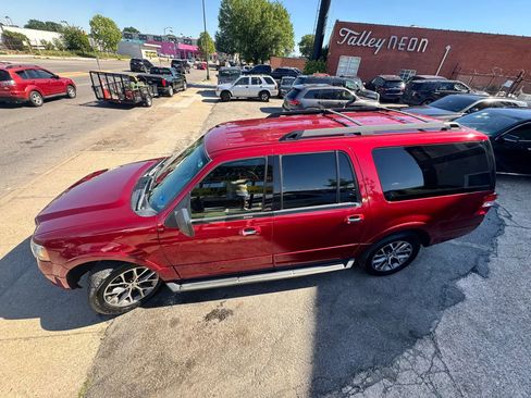 Used 2017 Ford Expedition EL XLT w/ Equipment Group 202A RWD image 34