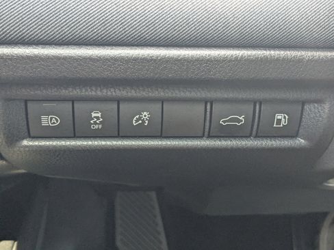 Used 2025 Toyota Camry LE FWD image 29