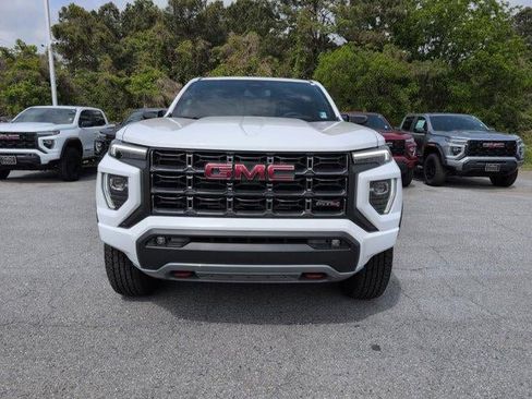 New 2026 GMC Canyon AT4 AWD/4WD image 11