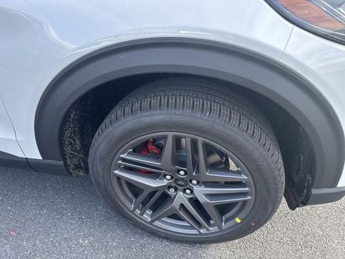 New 2026 Ford Explorer ST-Line w/ ST-Line Street Pack image 10