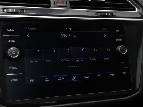 Certified 2024 Volkswagen Tiguan SE R-Line AWD/4WD image 8