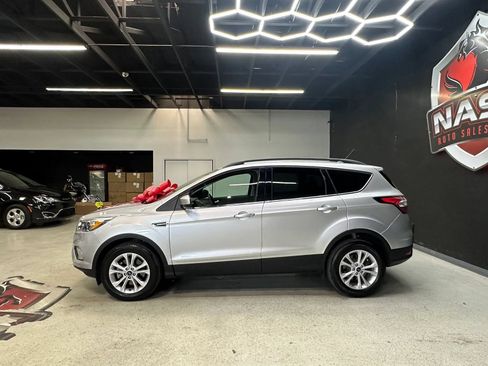 Used 2018 Ford Escape SE AWD/4WD image 13