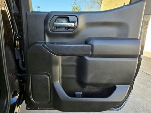 Used 2019 Chevrolet Silverado 1500 Custom image 38