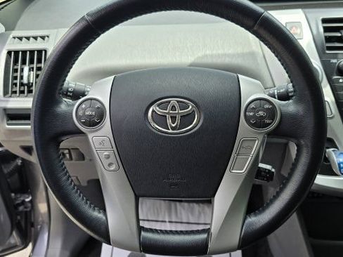 Used 2013 Toyota Prius V Five FWD image 20