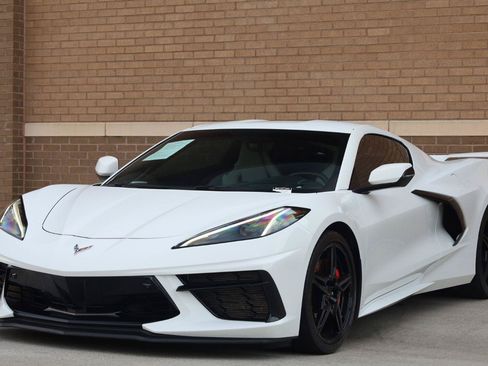 Used 2021 Chevrolet Corvette Stingray Preferred Cpe w/ Z51 Performance Package RWD image 6