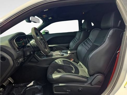 Used 2019 Dodge Challenger SRT Hellcat Redeye RWD image 12