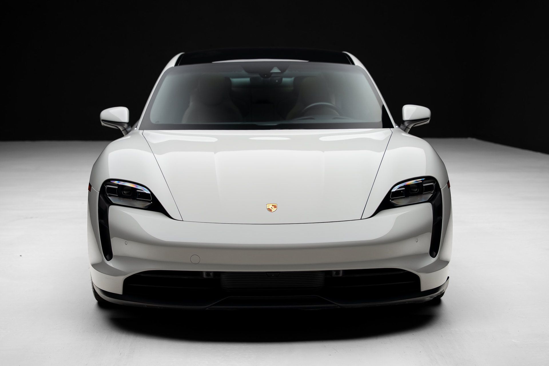 Used 2022 Porsche Taycan 4S AWD/4WD image 7