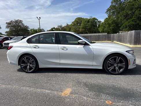 Used 2023 BMW 330i Sedan w/ Premium Package RWD image 6