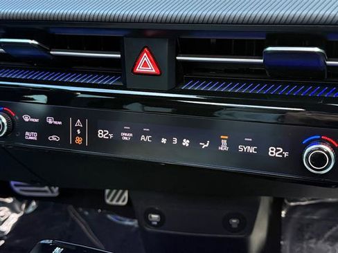 Used 2023 Kia EV6 GT-Line w/ GT-Line White Seat Package image 28