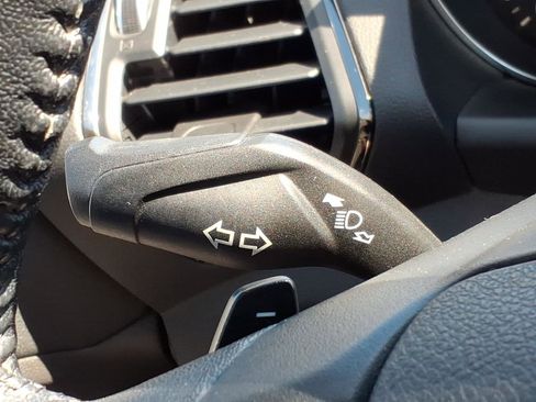 Used 2017 Ford Escape Titanium image 25