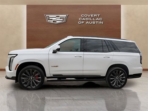 Certified 2025 Cadillac Escalade V w/ LPO, Floor Liner Package image 2