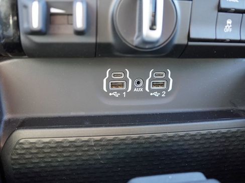 Used 2023 RAM 1500 Laramie AWD/4WD image 32