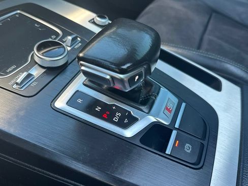 Used 2018 Audi SQ5 Premium Plus w/ Navigation Package AWD/4WD image 31