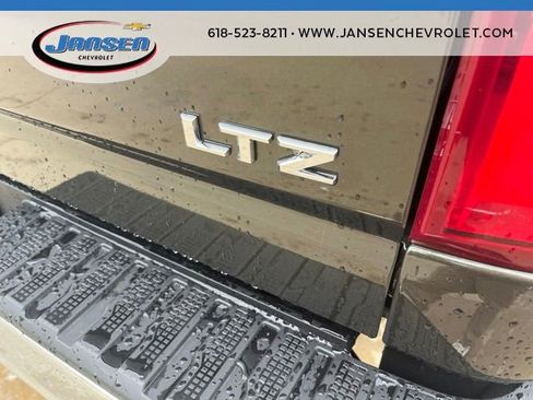 Used 2022 Chevrolet Silverado 2500 LTZ w/ LTZ Premium Package AWD/4WD image 7