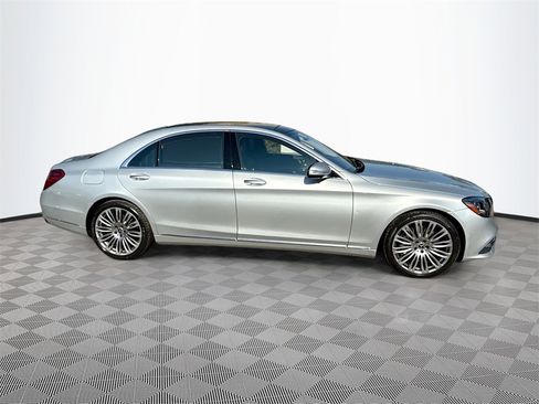 Used 2020 Mercedes-Benz S 560 4MATIC Sedan w/ Premium Package image 5