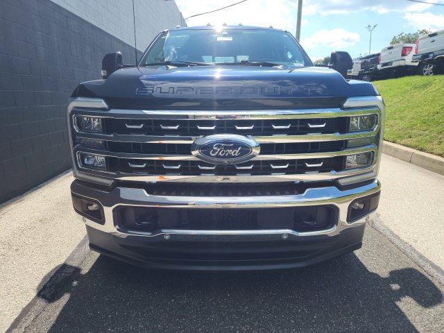 Certified 2023 Ford F250 Lariat w/ Lariat Ultimate Package AWD/4WD image 2