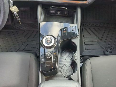 Used 2024 Kia Sportage LX image 20