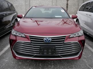 Certified 2020 Toyota Avalon XLE video 2