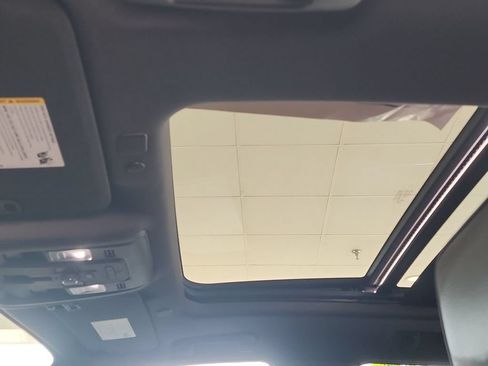 Certified 2023 GMC Yukon XL Denali AWD/4WD image 19